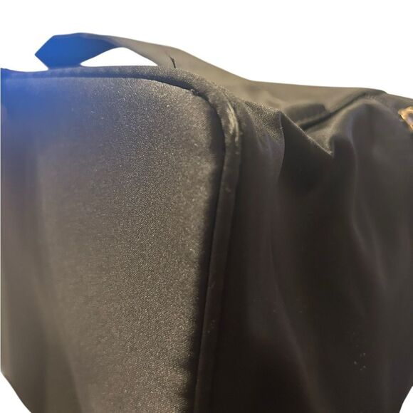 NWOT Victoria's Secret Black Toiletry Bag with Gold Logo - Picture 13 of 13